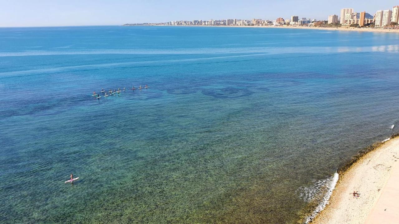 Sobre Las Olas Del Mar El Campello Luaran gambar