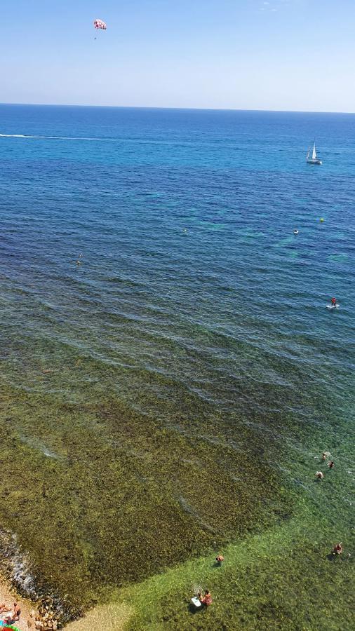 Sobre Las Olas Del Mar El Campello Luaran gambar